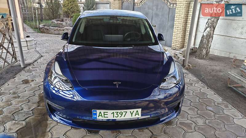 Tesla Model 3 2023