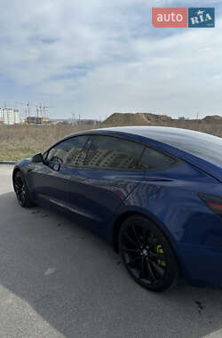 Седан Tesla Model 3 2019 в 