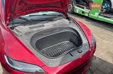 Седан Tesla Model 3 2024 в 