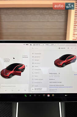Седан Tesla Model 3 2020 в 