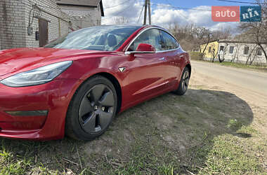Седан Tesla Model 3 2019 в 