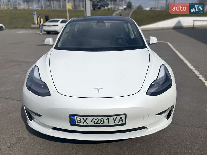 Седан Tesla Model 3 2020 в Хмельницком