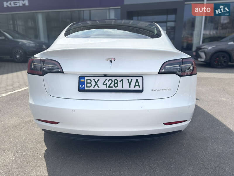 Седан Tesla Model 3 2020 в Хмельницком