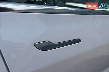 Седан Tesla Model 3 2020 в Хмельницком