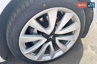 Седан Tesla Model 3 2020 в Хмельницком