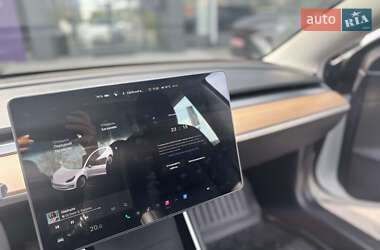 Седан Tesla Model 3 2020 в Хмельницком