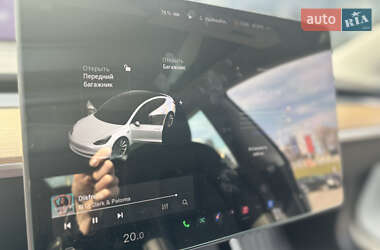 Седан Tesla Model 3 2020 в Хмельницком