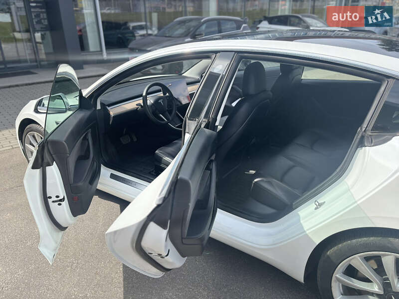 Седан Tesla Model 3 2020 в Хмельницком