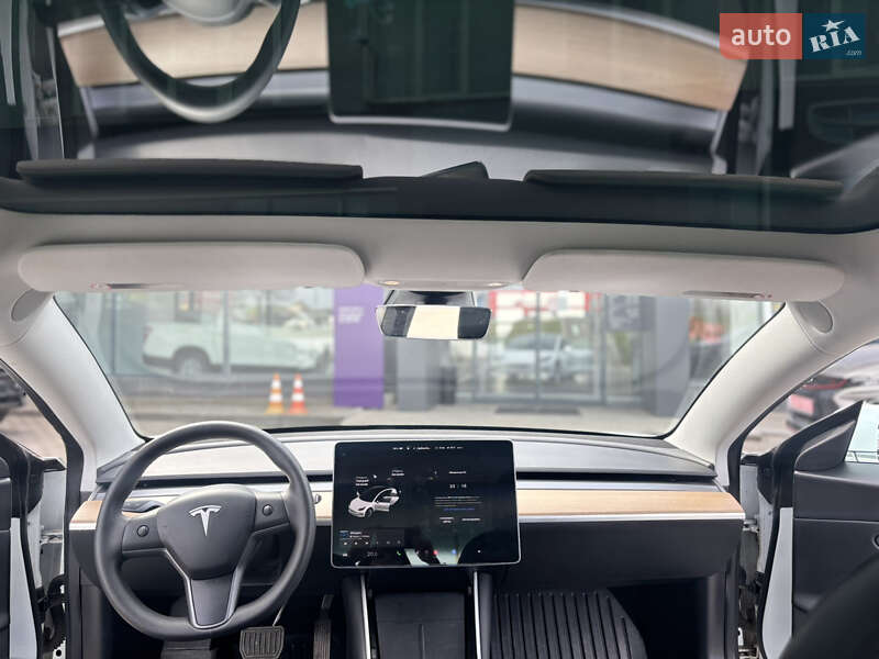 Седан Tesla Model 3 2020 в Хмельницком