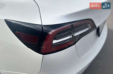 Седан Tesla Model 3 2020 в Хмельницком