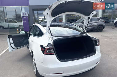 Седан Tesla Model 3 2020 в Хмельницком