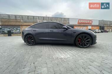 Седан Tesla Model 3 2019 в Львове