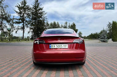 Седан Tesla Model 3 2018 в Черновцах