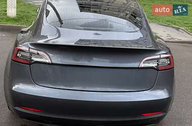 Седан Tesla Model 3 2019 в 