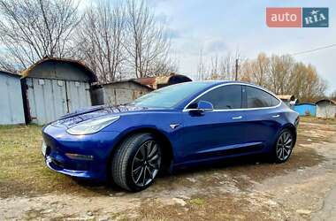 Седан Tesla Model 3 2018 в Киеве