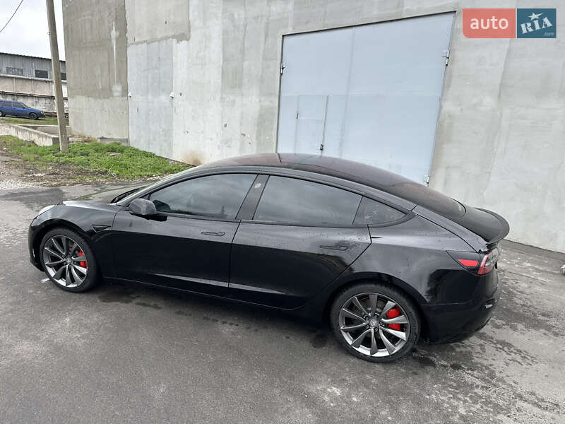 Седан Tesla Model 3 2018 в Днепре