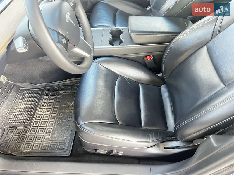 Седан Tesla Model 3 2020 в Львове фото 3 Седан Tesla Model 3 2020 в Львове