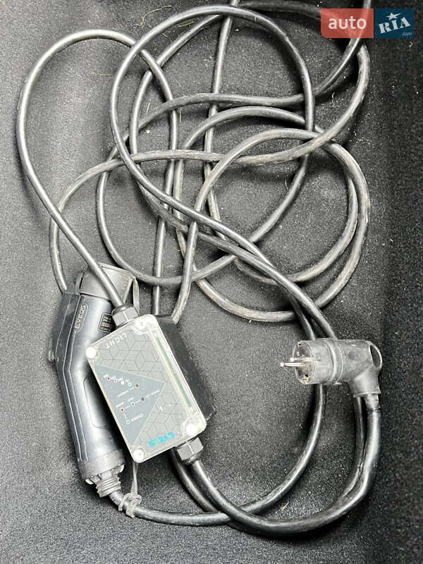 Седан Tesla Model 3 2020 в Львове фото 25 Седан Tesla Model 3 2020 в Львове