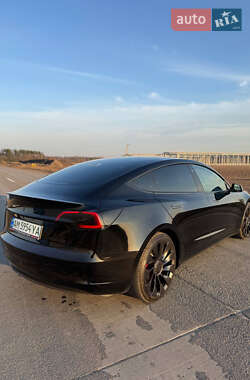 Седан Tesla Model 3 2023 в 