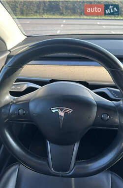 Седан Tesla Model 3 2018 в 