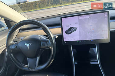 Седан Tesla Model 3 2018 в 