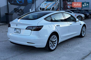 Седан Tesla Model 3 2023 в Житомире