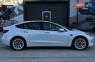 Седан Tesla Model 3 2023 в Житомире