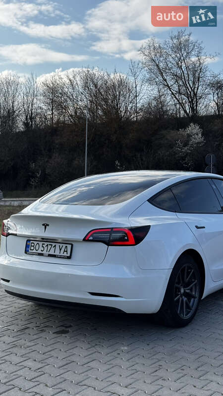 Седан Tesla Model 3 2019 в Тернополе