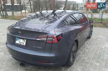 Седан Tesla Model 3 2022 в Львові