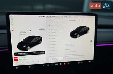 Седан Tesla Model 3 2021 в Ивано-Франковске