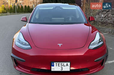 Седан Tesla Model 3 2020 в Киеве
