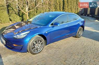 Седан Tesla Model 3 2019 в 