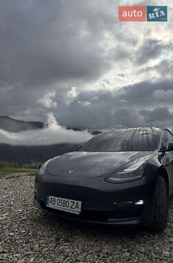 Седан Tesla Model 3 2021 в Одессе