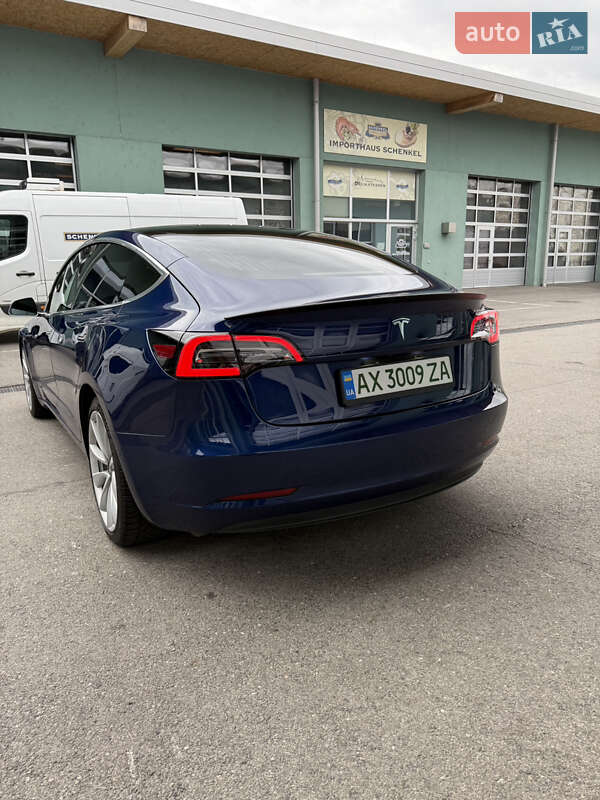 Седан Tesla Model 3 2018 в Харькове