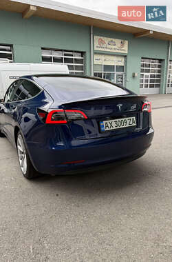 Седан Tesla Model 3 2018 в 