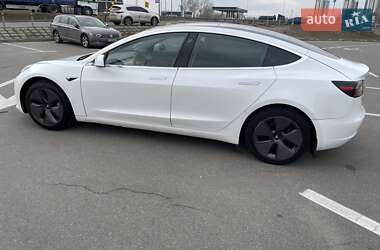 Седан Tesla Model 3 2019 в 