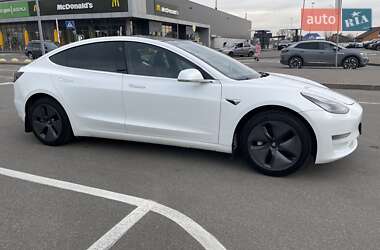 Седан Tesla Model 3 2019 в 