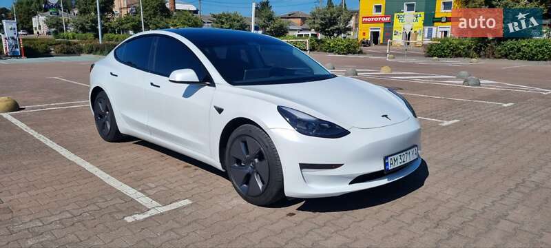 Tesla Model 3 2023