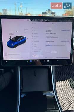 Седан Tesla Model 3 2018 в 