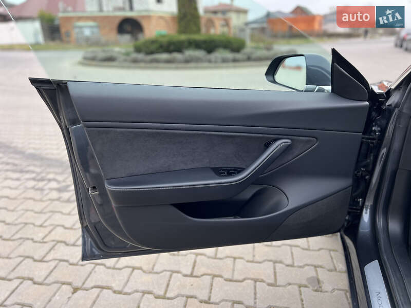 Седан Tesla Model 3 2018 в Одессе фото 20 Седан Tesla Model 3 2018 в Одессе