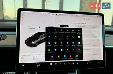 Седан Tesla Model 3 2019 в 