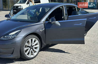 Седан Tesla Model 3 2018 в 