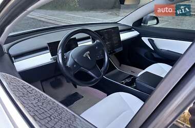 Седан Tesla Model 3 2018 в 