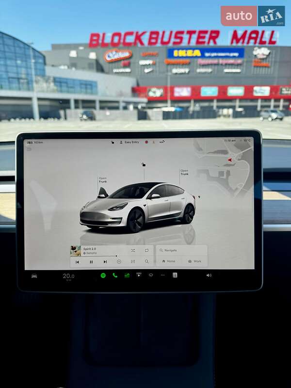Седан Tesla Model 3 2022 в Києві