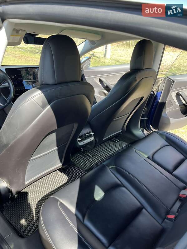 Седан Tesla Model 3 2019 в Ковеле