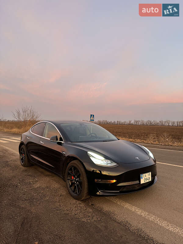 Tesla Model 3 2020