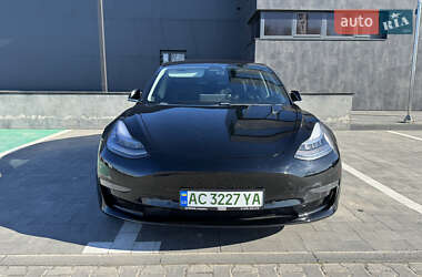 Седан Tesla Model 3 2019 в 