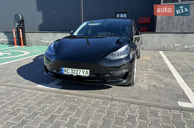 Седан Tesla Model 3 2019 в 