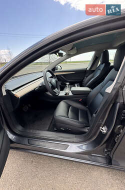 Седан Tesla Model 3 2023 в Одессе