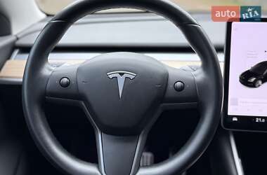 Седан Tesla Model 3 2018 в 